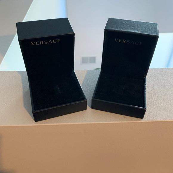 Versace Jewelry Ring Box - Picture 3 of 3